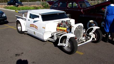 To say that is built on a s-10 chassis I feel is an insult. . S10 rat rod